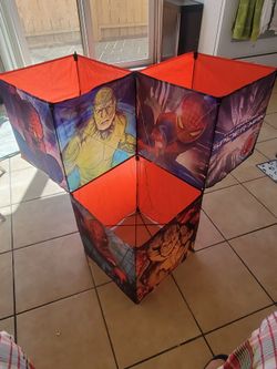 Marvel Comics 39 Inch The Amazing Spider-Man 3-D Tribox Kite