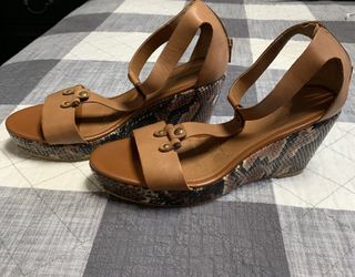Andrea wedges