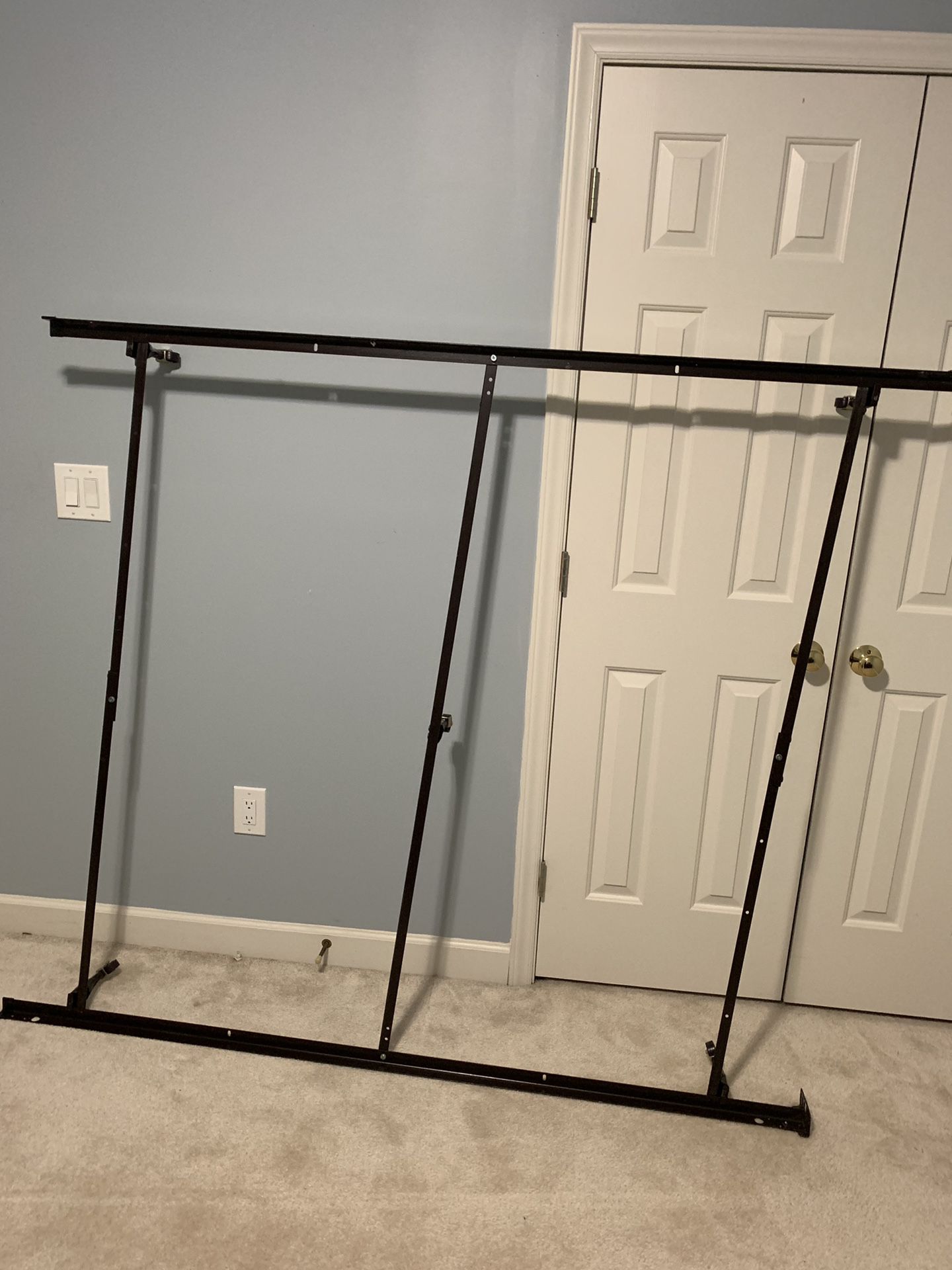 Metal bed frame - adjustable