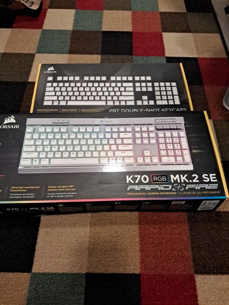 Corsair Keyboard + PBT Keycaps