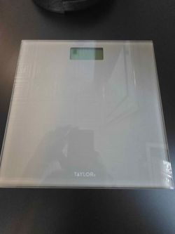 Taylor Digital Glass Bathroom Scale – Tested Accurate