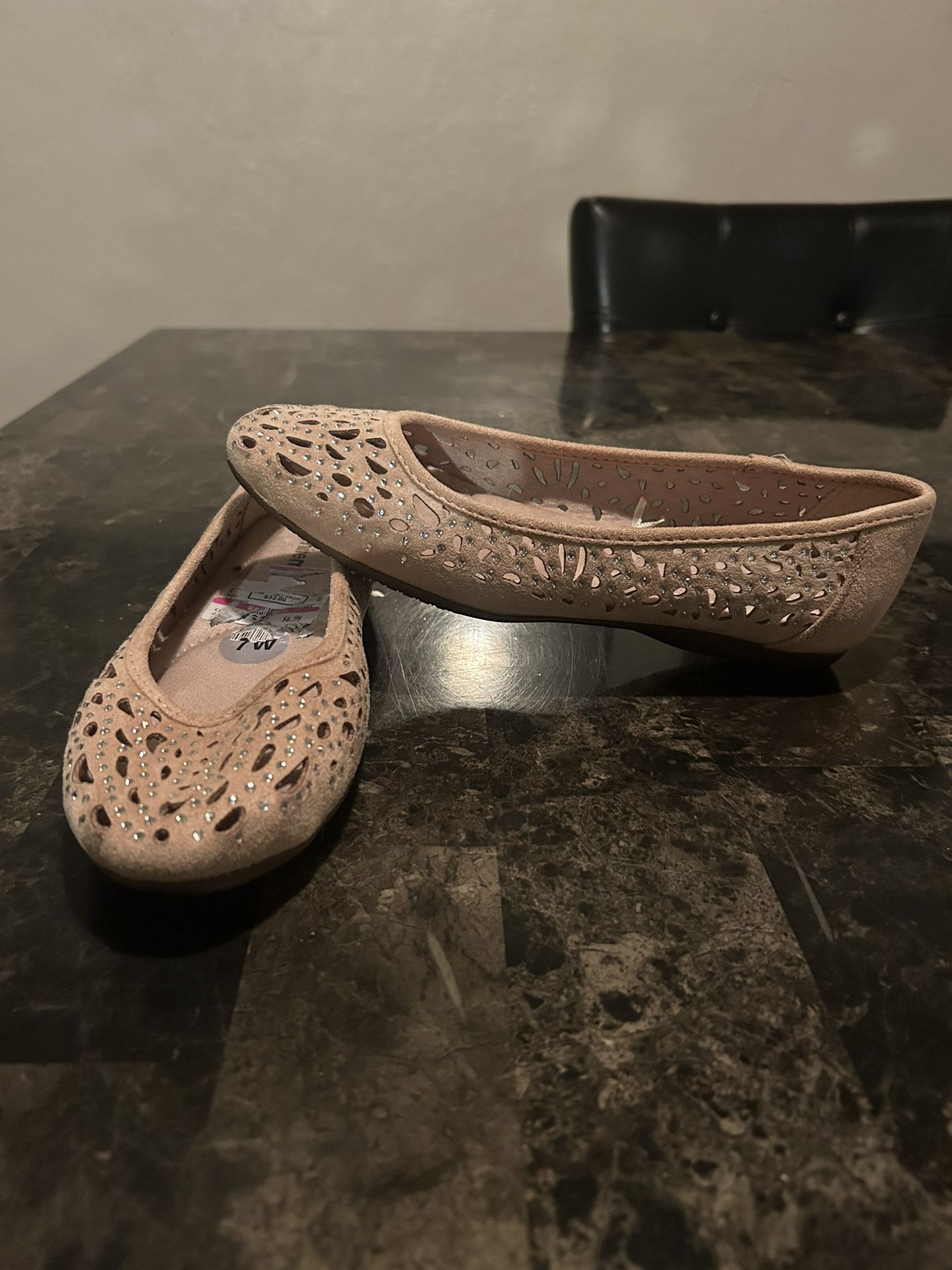 Flats Size 7 Wide
