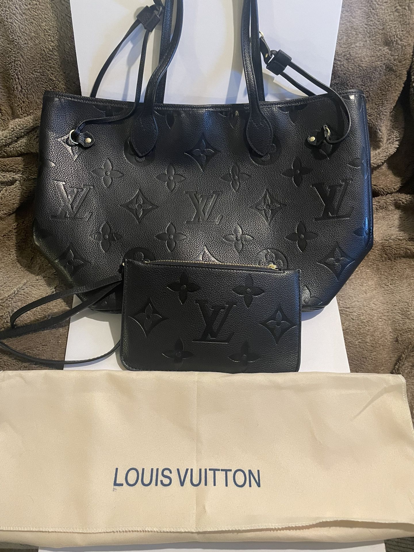 Louis Vuitton Neverfull MM Tote 