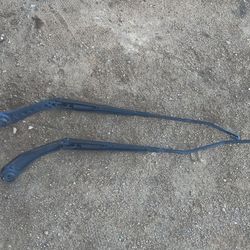 Parts 2011-2019 Dodge Journey Windshield Arms