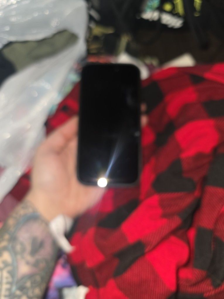 Iphone 15 Like New Small Back Glass Scratch