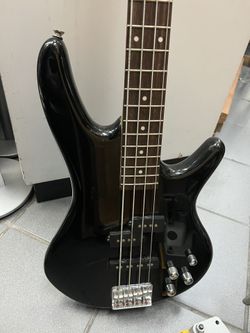 Ibanez SR Gio GSR200 Electric Bass Guitar In Black 