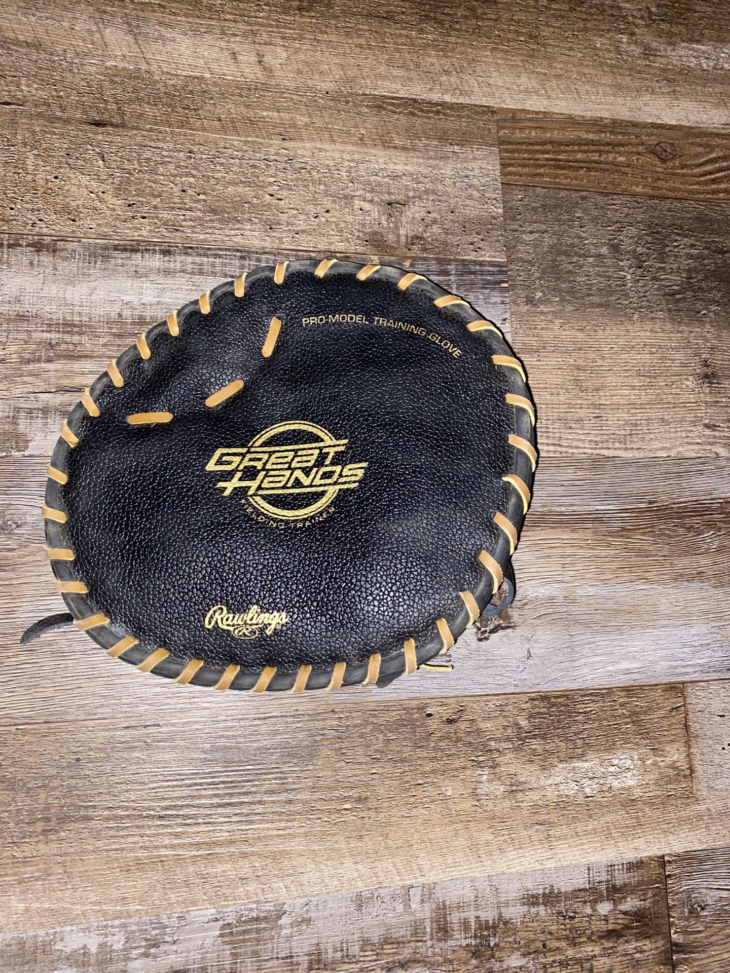 FAST HANDS BASEBALL GLOVE