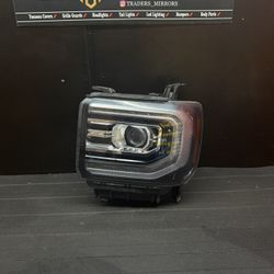 2016 - 2018 GMC SIERRA 1500 Headlights Left OEM