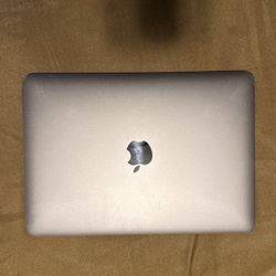 MacBook