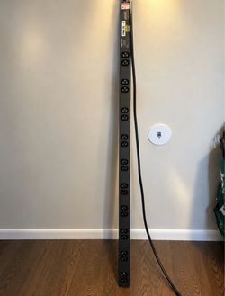 Geist PMM 5E Vertical PDU Power Strip