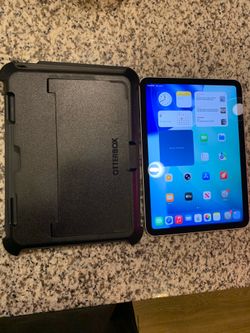 Apple iPad 11 Generation 128gb A16 Wi-fi + Cellular - Comes With Otter Box -