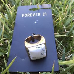 NWT nice forever21 cultural sexy ring sizs 6