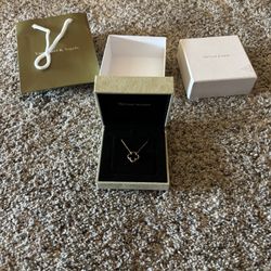 Van Cleef & Arpels Alhambra 