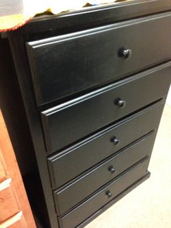 Brand New Pinewood Dresser 5 Drawers