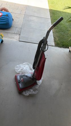 Heavy duty vacuum (adelanto)