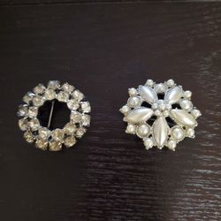 Brooches  ( 2 )  Vintage 