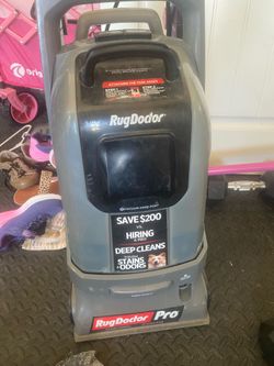 Carpet cleaner