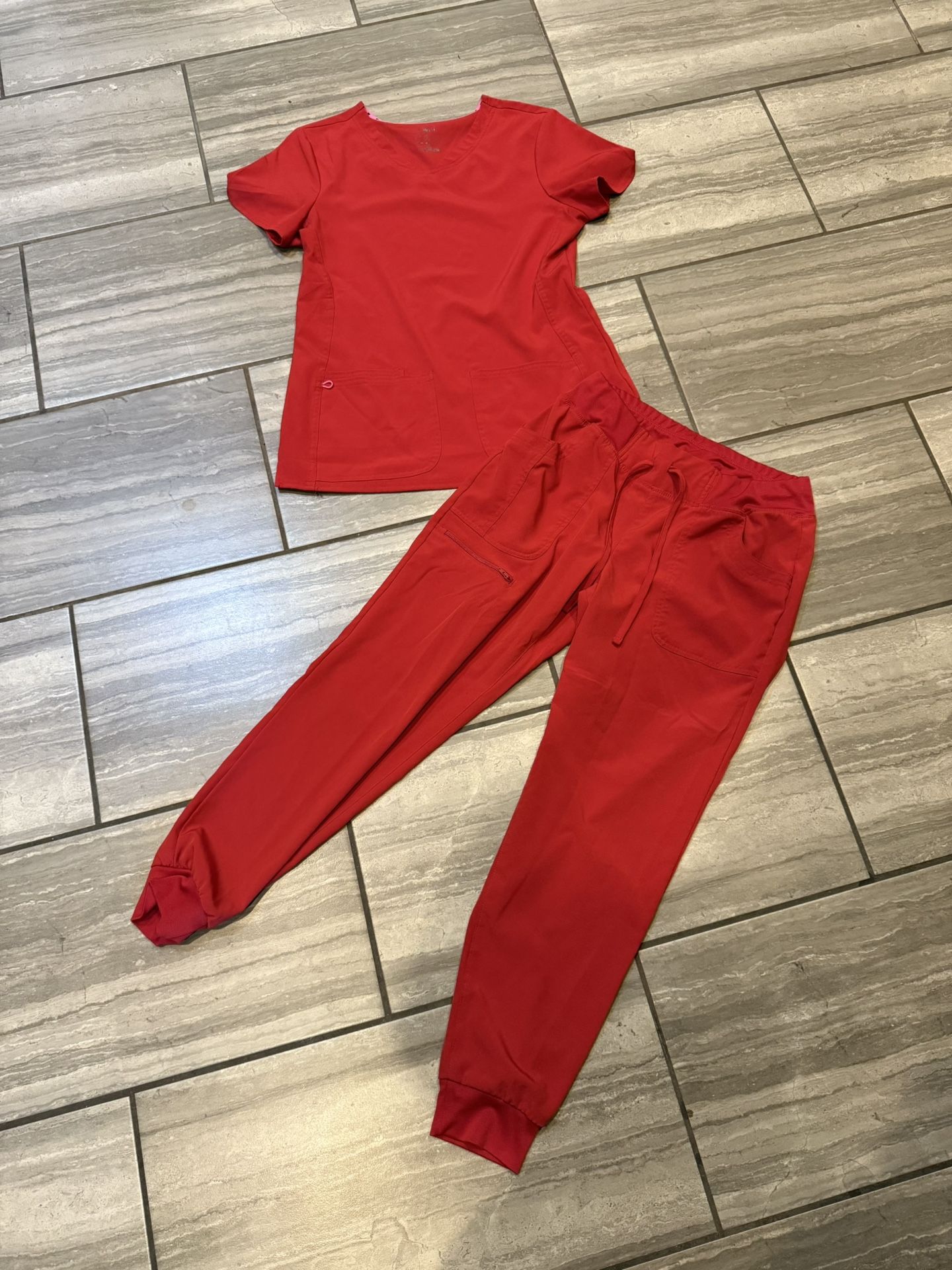 Heart Soul Jogger Scrub Set Sz M