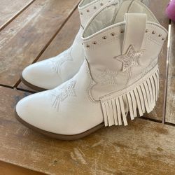White Cow Girl Boots 
