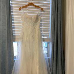 Wedding Dress- Size Small 