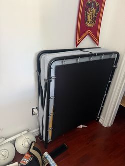 Cot lightly used