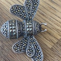 Sterling Silver Bee Pin 
