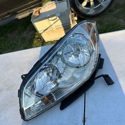 Driver Headlight Chevy Malibu 08-12