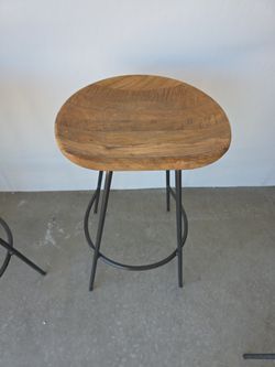 4 Bar Stools