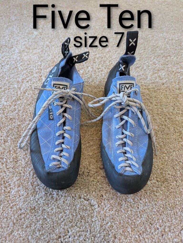 Climbing Shoes Size 7