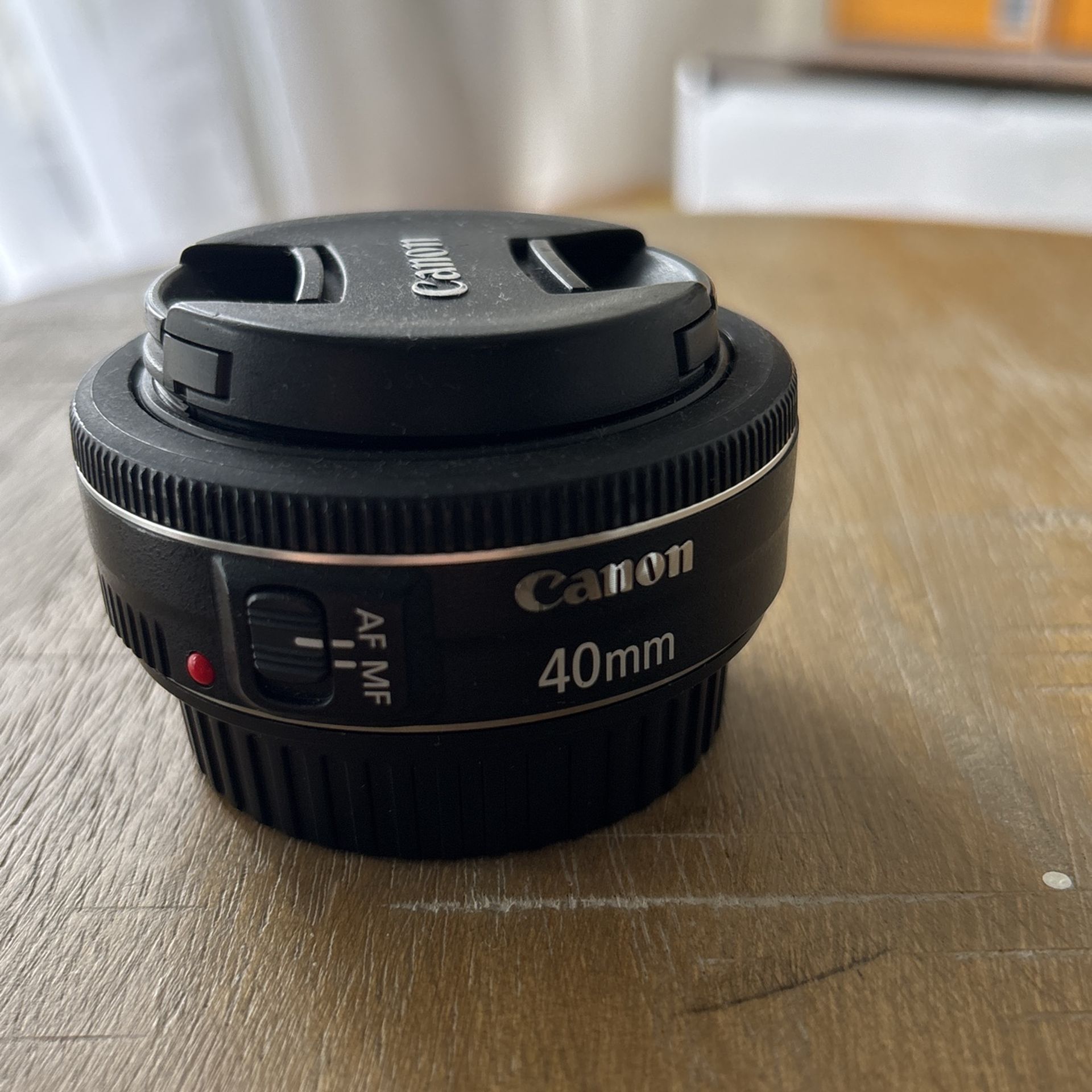 Canon EF 40mm f/2.8 STM Lens