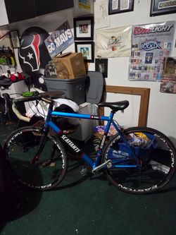 Scattante R-560 Road Bike