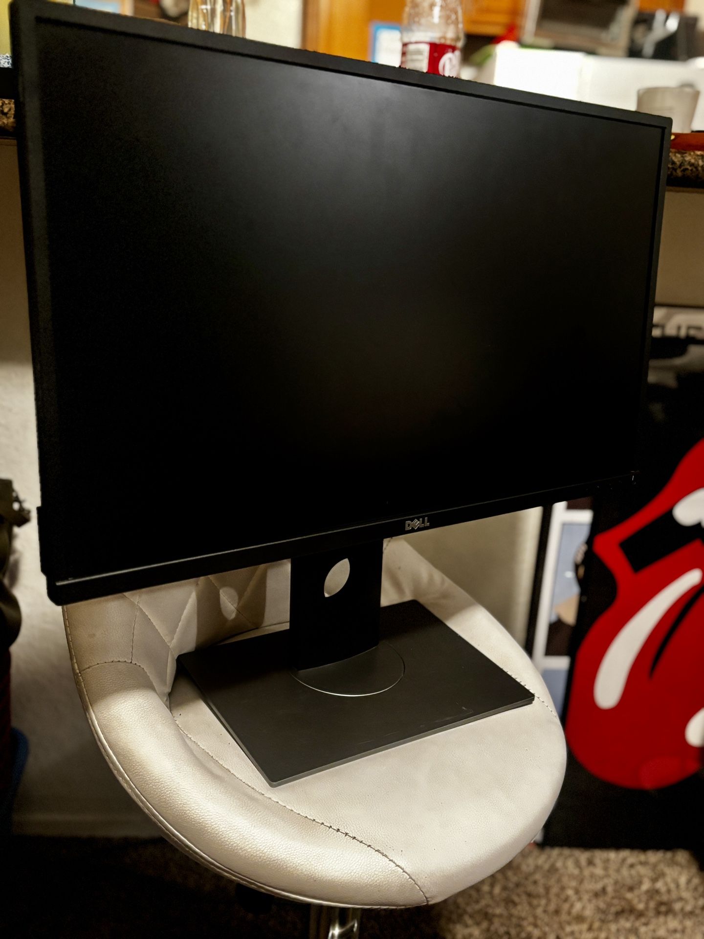 Dell 27” Monitor (P2717H) – Tilt/Swivel/Height 