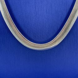 925 Sterling Silver 18” Herringbone Necklace 23.70g 8mm 203528