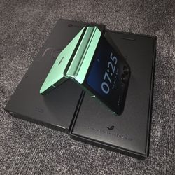 Moto Razr 2025