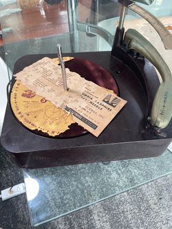 Vintage Tri-o-matic record player