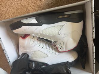 Air Jordan 5 Fire Red Black Sneakers new w box size 11