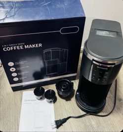 Single Serve Coffee Maker - 40 oz water reservoir - K Cup - $20 - Like New - only used a few times - Price is firm