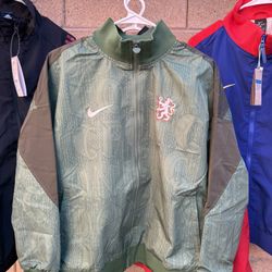Nike green Chelsea windbreaker jacket