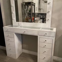 Vanity Set