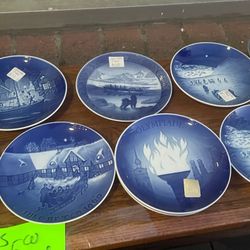 Vintage Bing & Grundal B&G Christmas Plates $5 Each 