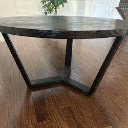 Round Table