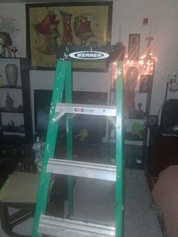 Werner Fiberglass Step Ladder