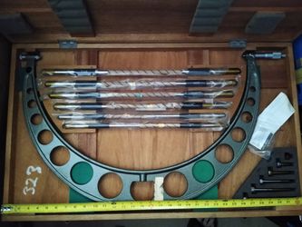 Mitutoyo Caliper 18"-24" Brand New