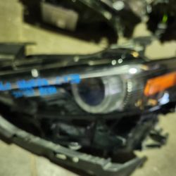 2020 2021  Mazda CX-30  Left Headlight Part 