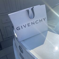 Givenchy Laceless Low Top Sneakers