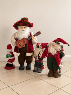 Sets of Decorative Santa Claus Figurines