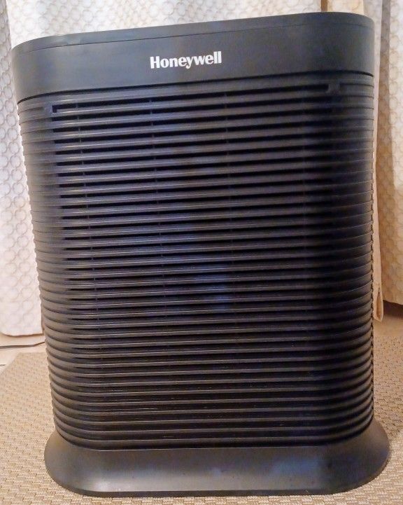 Honeywell HEPA Air Purfier • Bluetooth