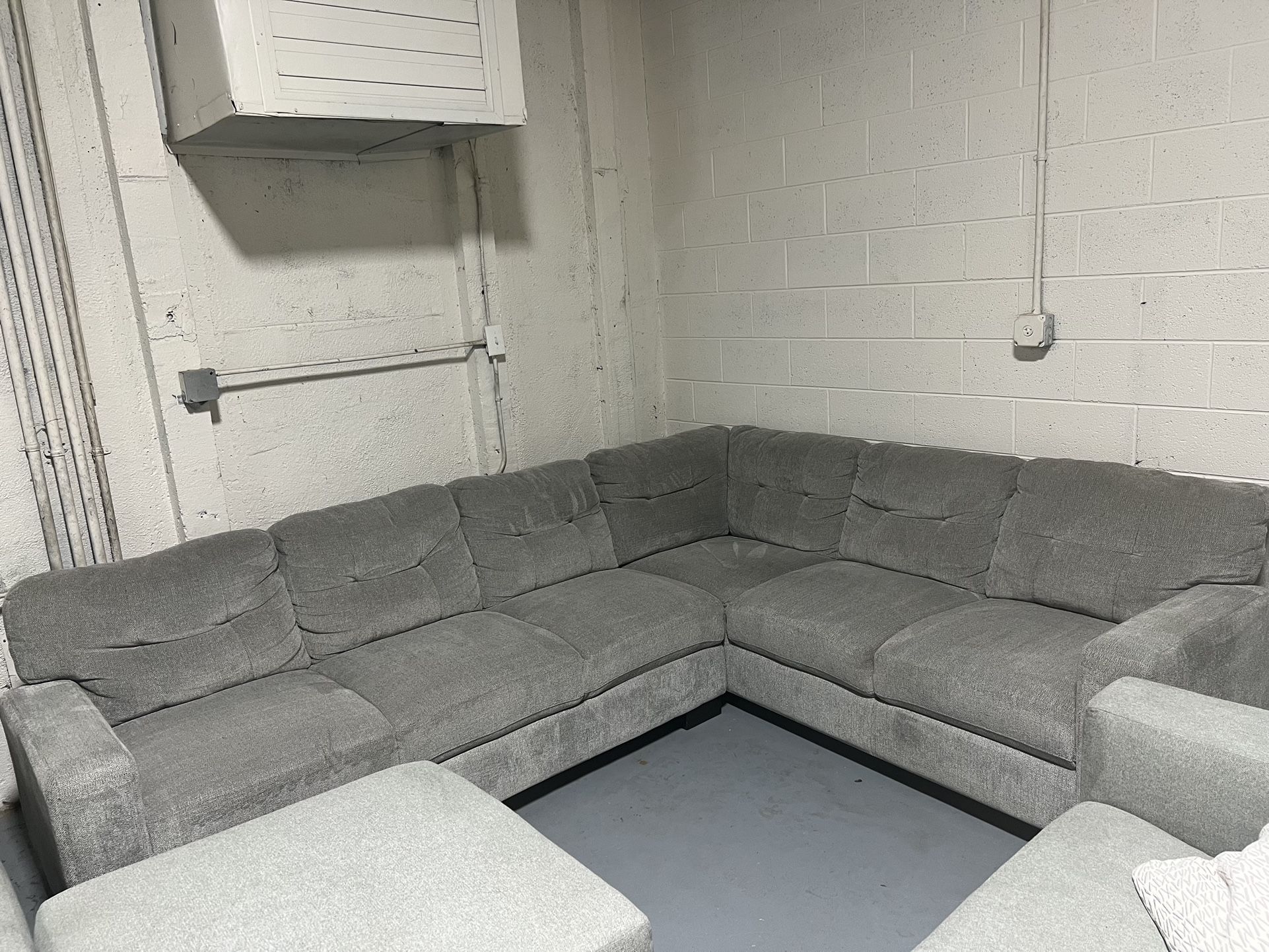 SECTIONAL COUCH SOFA 