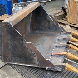 Mini Skidsteer Bucket 36” HD