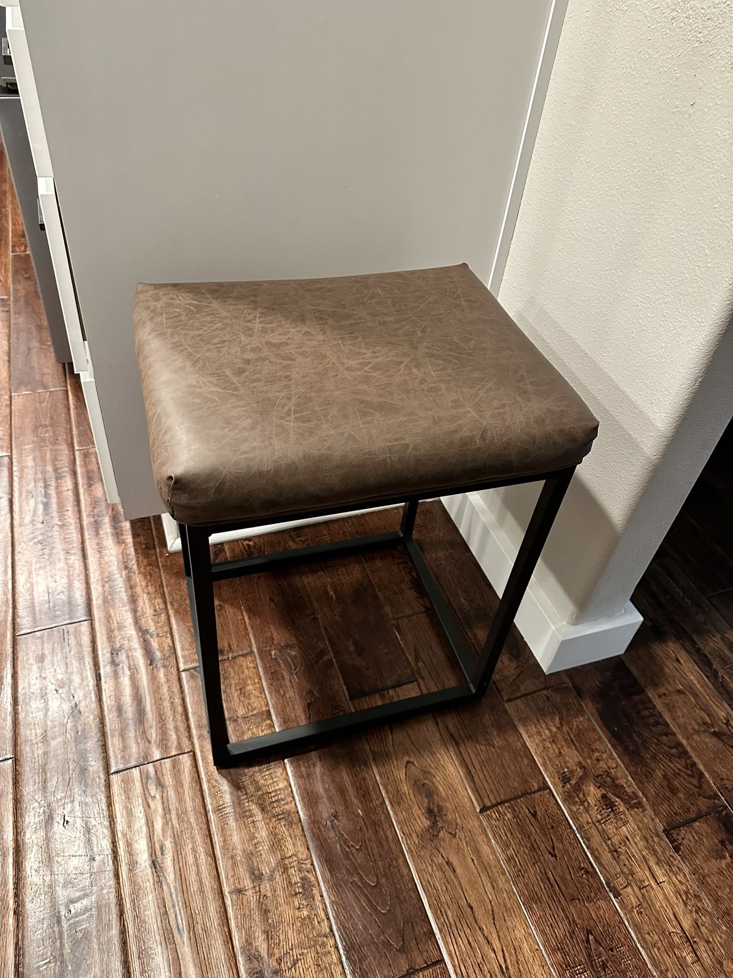 Counter Height Chairs